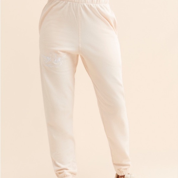 Boys Lie Pants - boys lie shoot your shot sweatpants small in beige